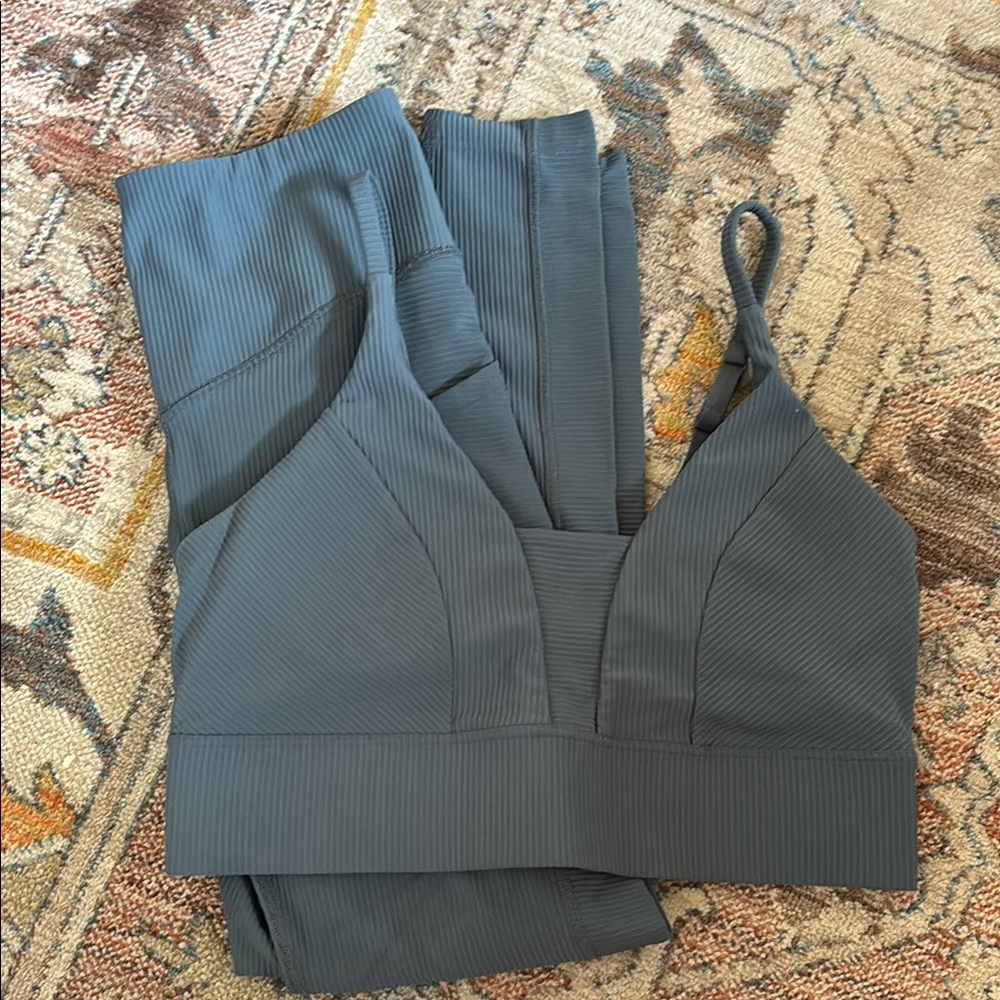 Old Navy textured athletic set